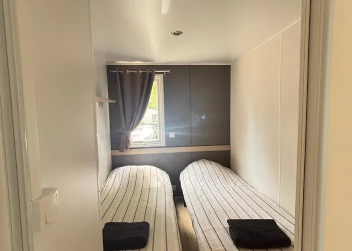 Mobil Climatise Le Bois Dormant 4 Etoiles אתר קמפינג *